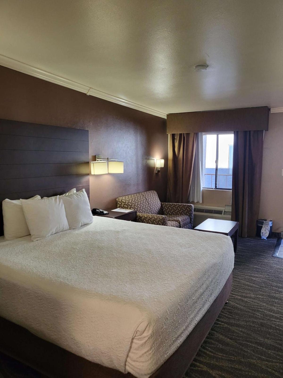 Best Western Innsuites Tucson Foothills Hotel & Suites