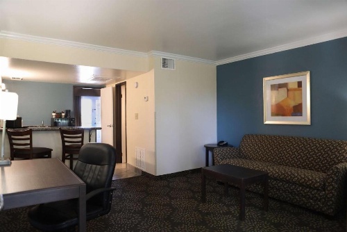Best Western Innsuites Tucson Foothills Hotel & Suites image 13